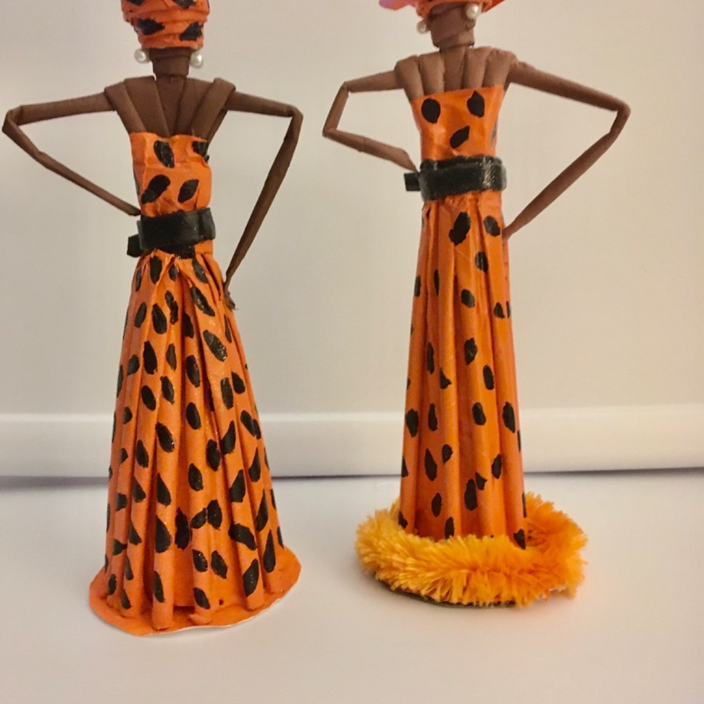 African Newspaper Dolls - Picture 3 of 5